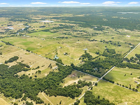 4th image of 4 Keller Rd
