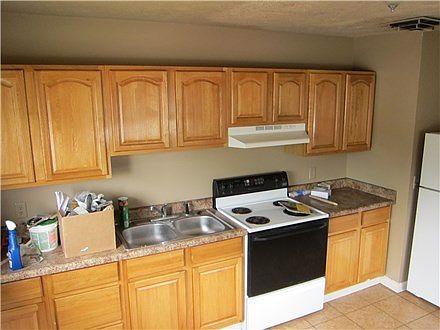 3rd image of 1476 W Pacific Ave APT 1