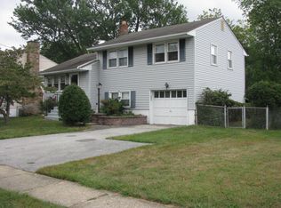 1416 Oak Hill Dr, Wilmington, DE 19805