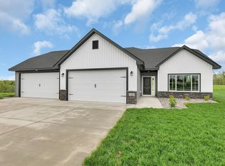 7885 Gunner Dr, Clear Lake, MN 55319