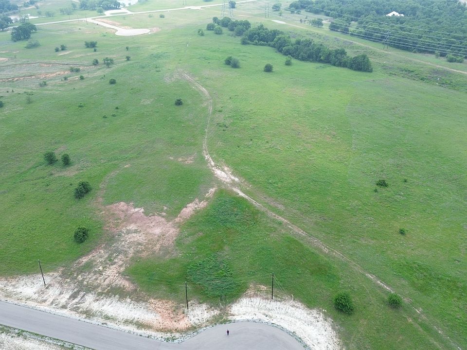 1st image of 515 Rolling Hills Blvd