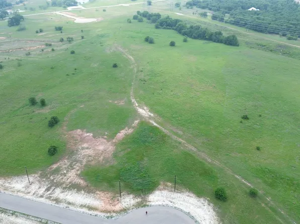 515 Rolling Hills Blvd, Alvord, TX 76225