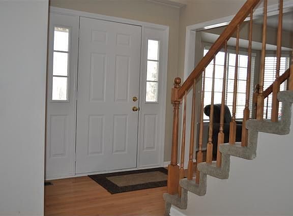 3rd image of 5903 Rollingwood Dr