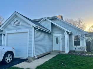 1122 Bradbury Cir, Carol Stream, IL 60188