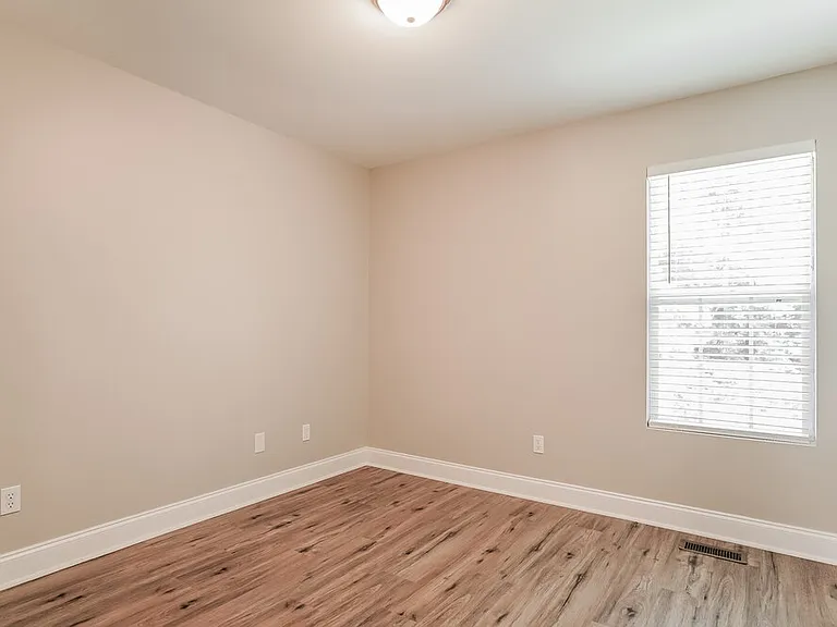 143 Locket Dr — Photo 13