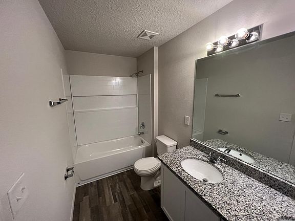 4th image of 3438 W Nieman Dr
