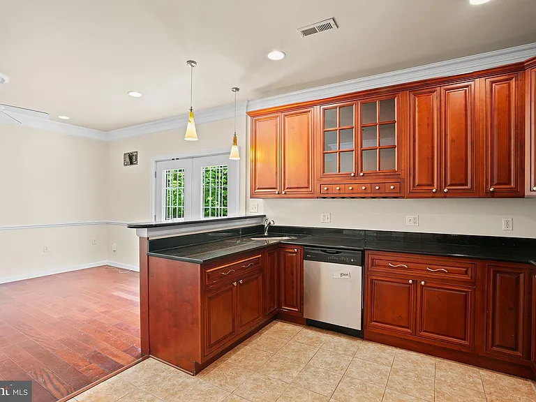 5115 Bass Pl SE — Photo 16