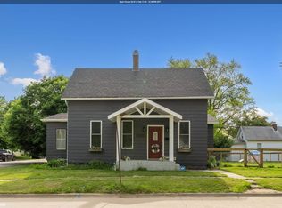 2120 Gnahn St, Burlington, IA 52601