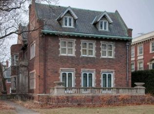 4940 S Woodlawn Ave, Chicago, IL