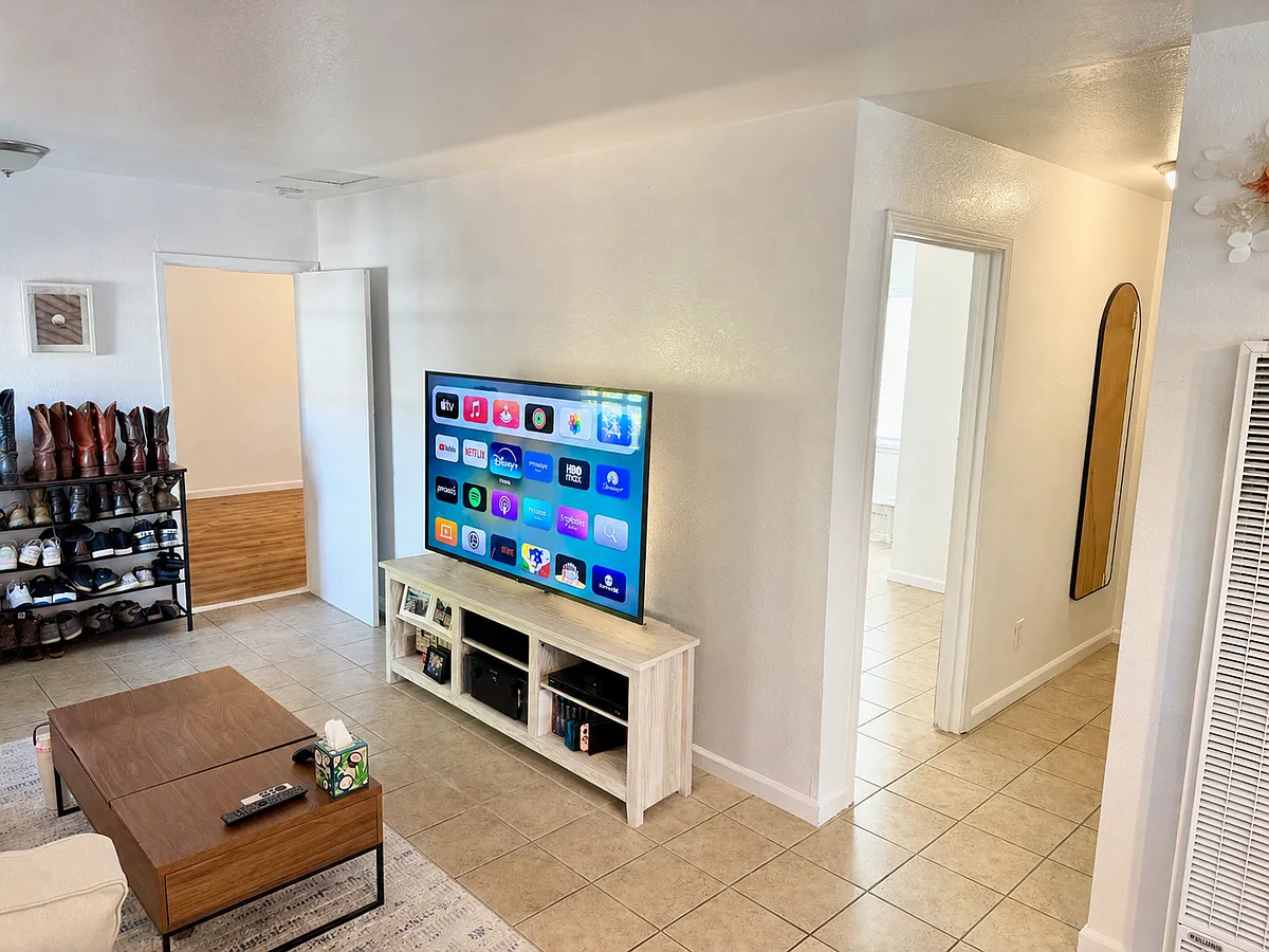 Building Photo - 70 San Bernabe Dr #A