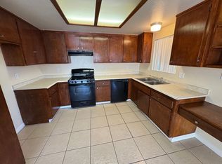 792 Oleander St, Hemet, CA 92543