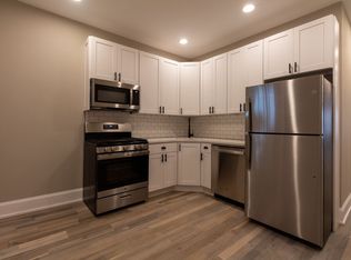 Pf-Arg, 2850 W Barry Series, Chicago, IL 60618