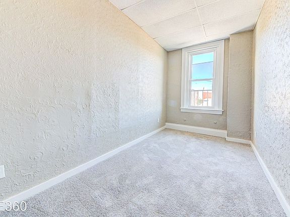 3rd image of 636 E Warrington Ave #5834418