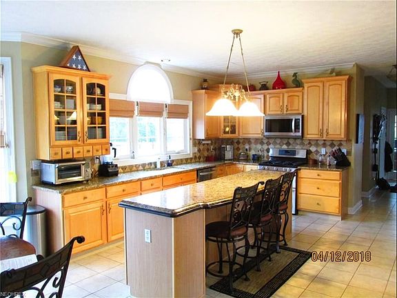 4th image of 27075 Sanctuary Ln
