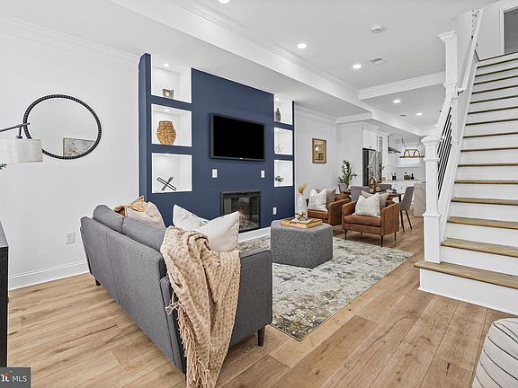 2nd image of 1719 Druid Hill Ave