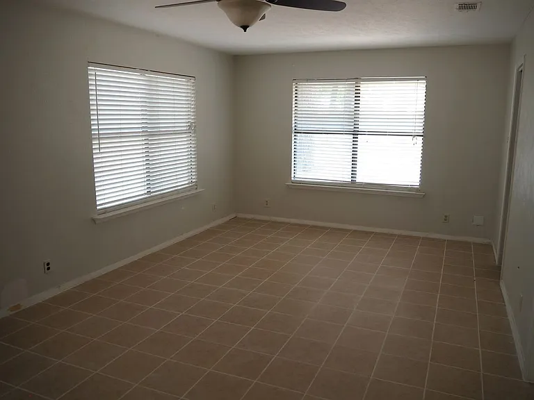 7118 FM 2931 — Photo 33