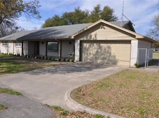 403 N Baugh St, Alvarado, TX 76009