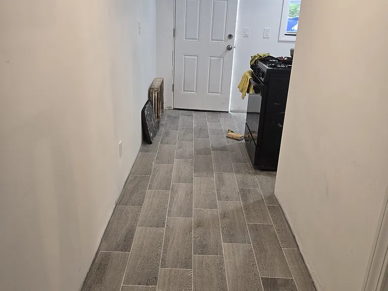 1226 Howard St #2 — Photo 3