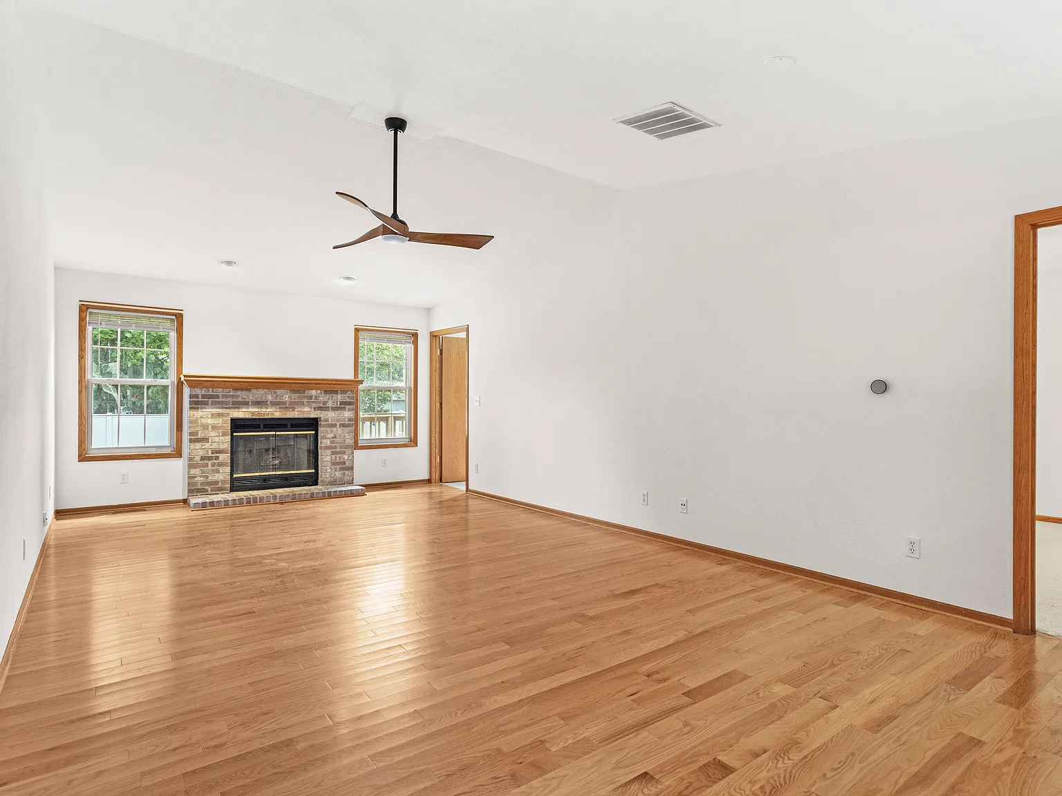 3 bed, 1545 sqft, $2,250 — Photo 3