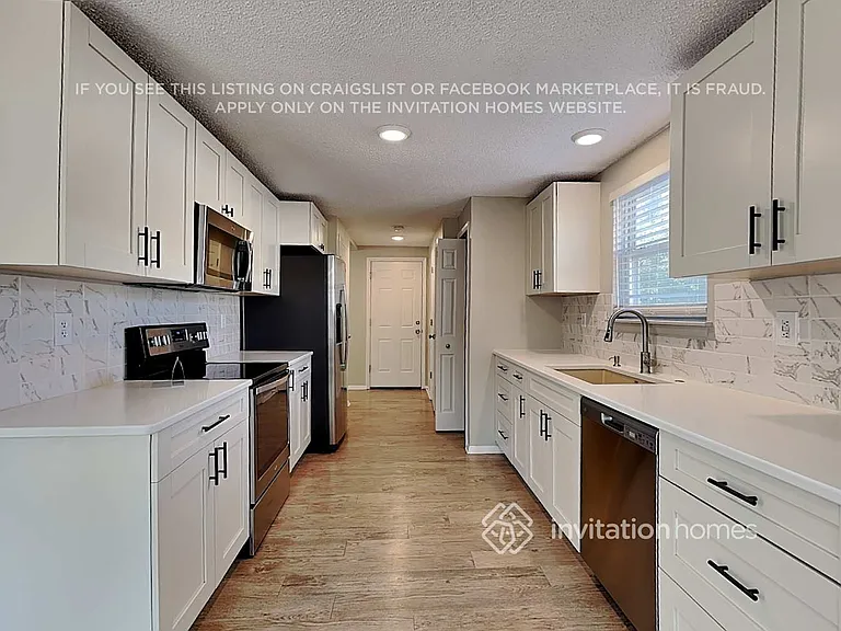 22320 E Princeton Dr — Photo 8