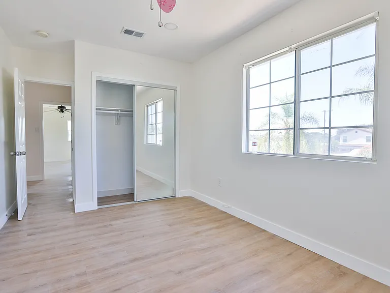 4132 Lynd Ave #C — Photo 19