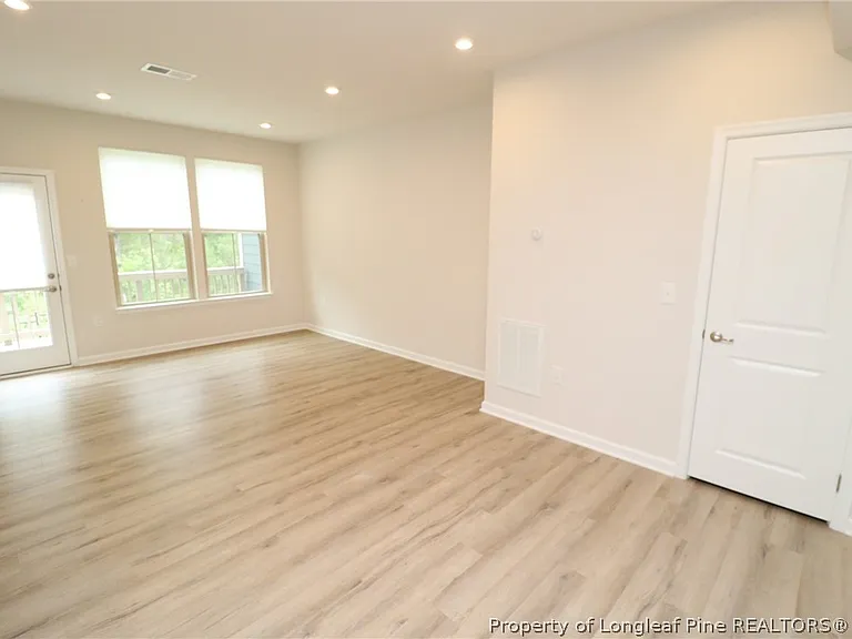 1242 Channing Park Cir — Photo 14