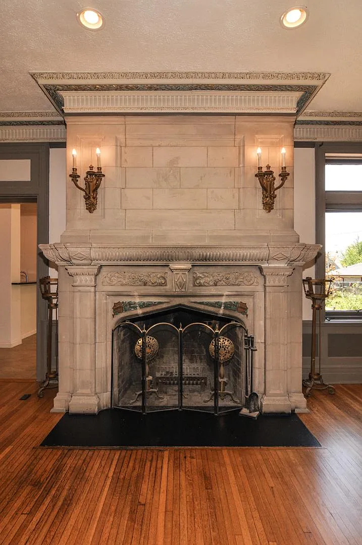 Building Photo - 538 S 7th St #1
