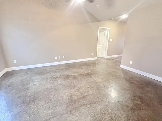 3886 Turfway Dr — Photo 12