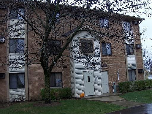 1st image of 9 Cedar Ct APT 8