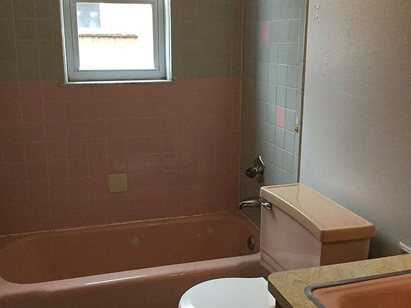 4th image of 6236 W Kaul Ave APT 3