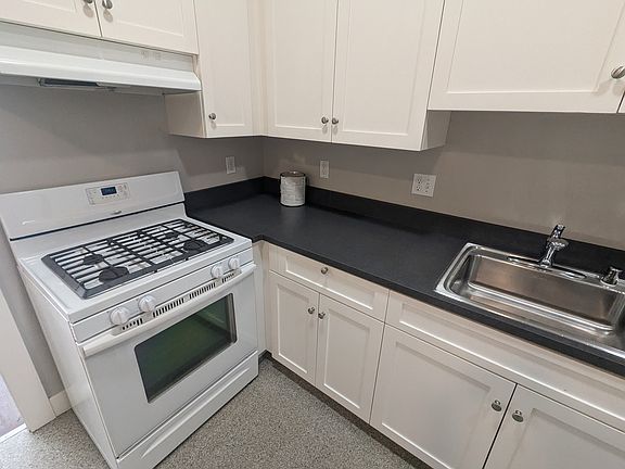 5th image of 1229 Burlingame Ave Suite 211