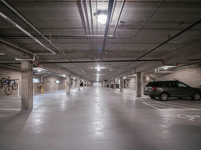B7 Flats — Photo 10