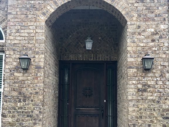 5th image of 511 Teresa Dr