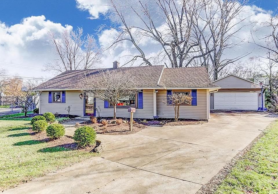 1st image of 3842 Saranac Cir