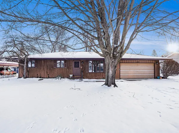 1039 Rose St, Marshall, MI 49068