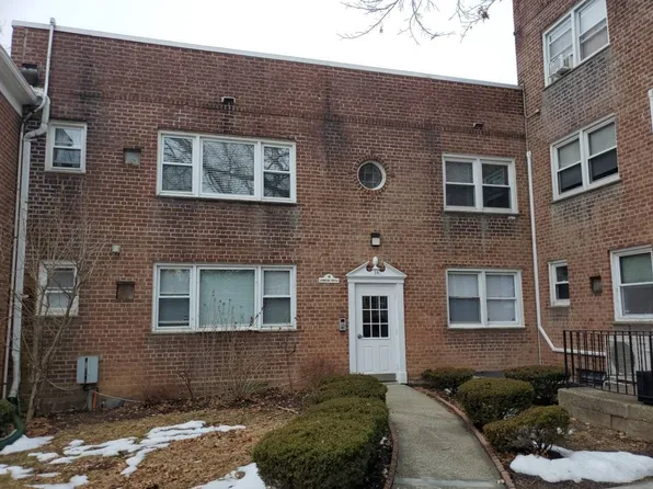 18 Leewood Cir APT 1R, Eastchester, NY 10709