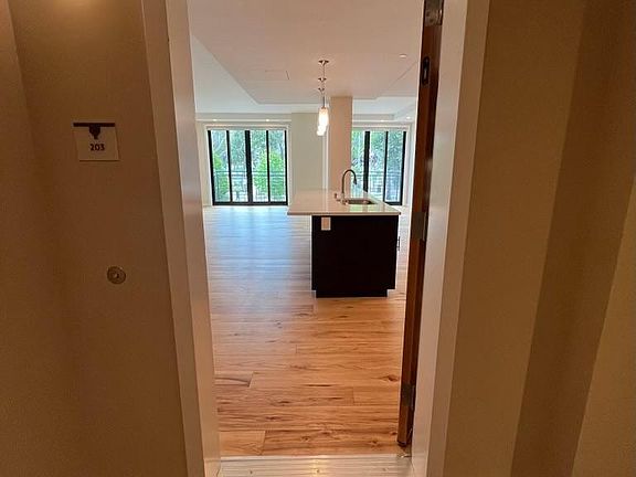2nd image of 1731 Powell St #203