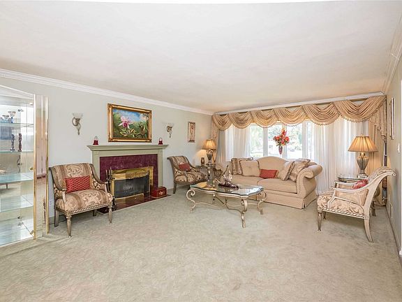4th image of 612 Blair Dr