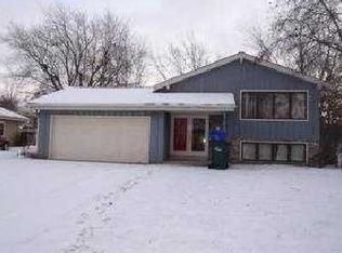 15365 W Mark Dr, New Berlin, WI 53151