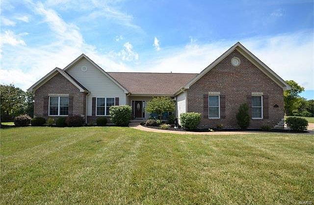 1st image of 31 Town And Country Ln