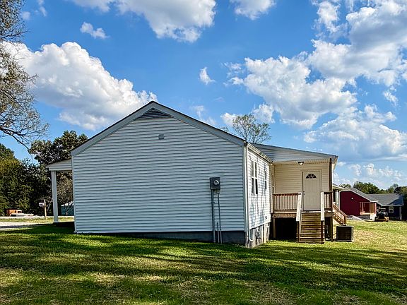 2nd image of 1041 Topton Rd