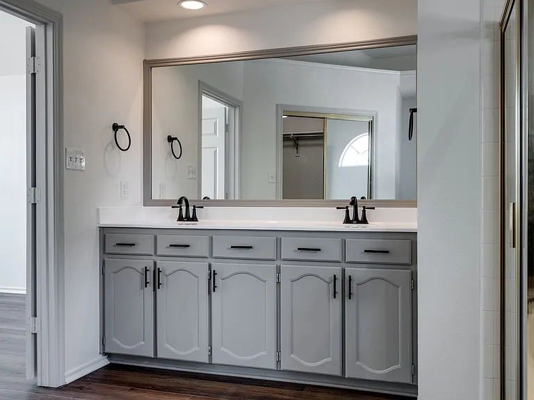 947 Winterstone Dr — Photo 17