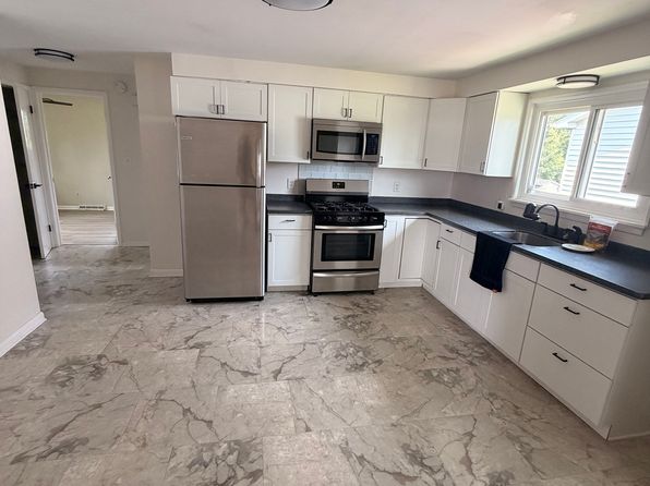 272 Willet Rd