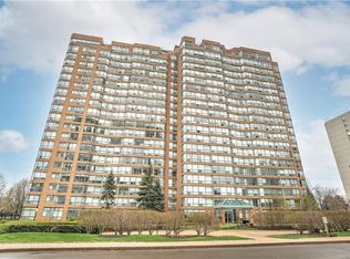 1276 Maple Crossing Blvd #1508, Burlington, ON L7S2J9