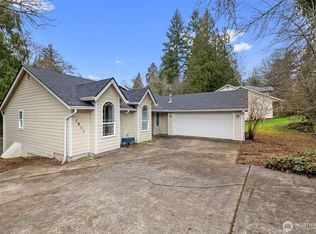 1011 Lake Park Dr SW, Tumwater, WA