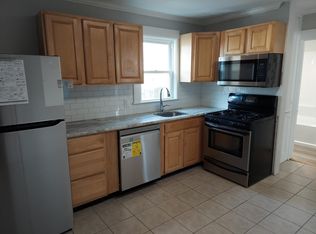 70 Oakland St, Dedham, MA 02026