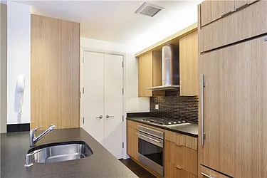 Rented by (Legacy) Elegran