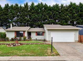 1209 SE Fir Grove Loop, Hillsboro, OR 97123