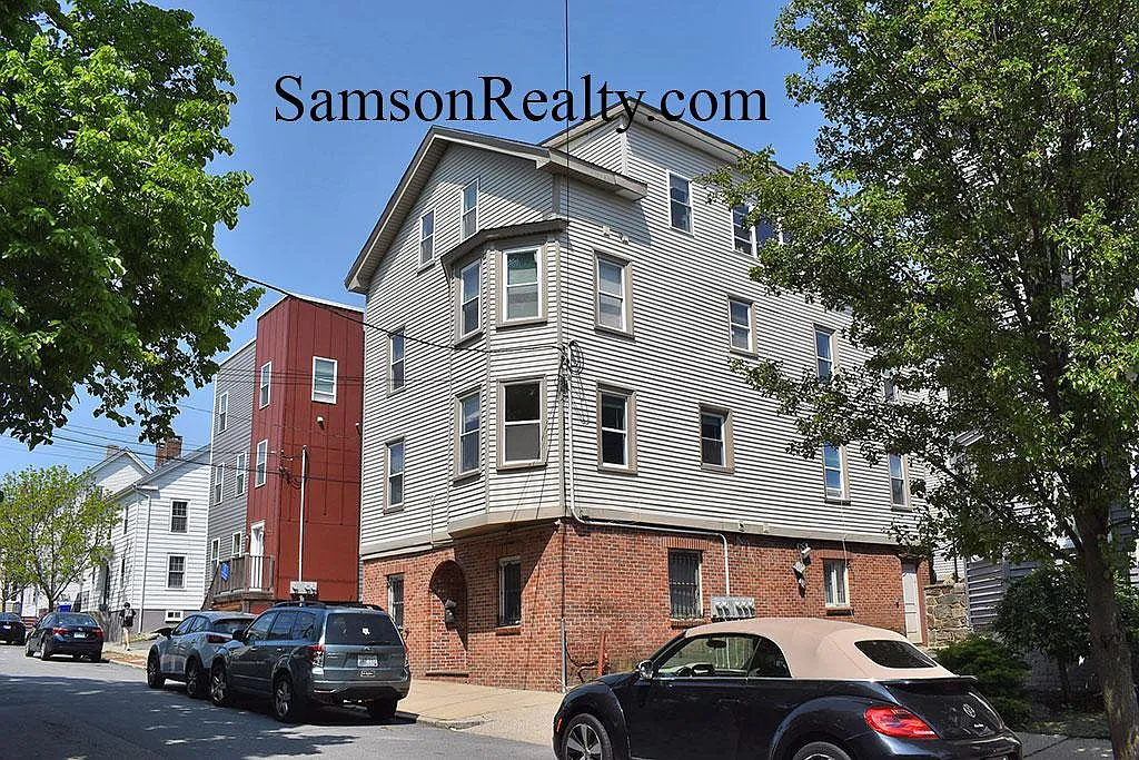 2 bed, $2,700 — Photo 3