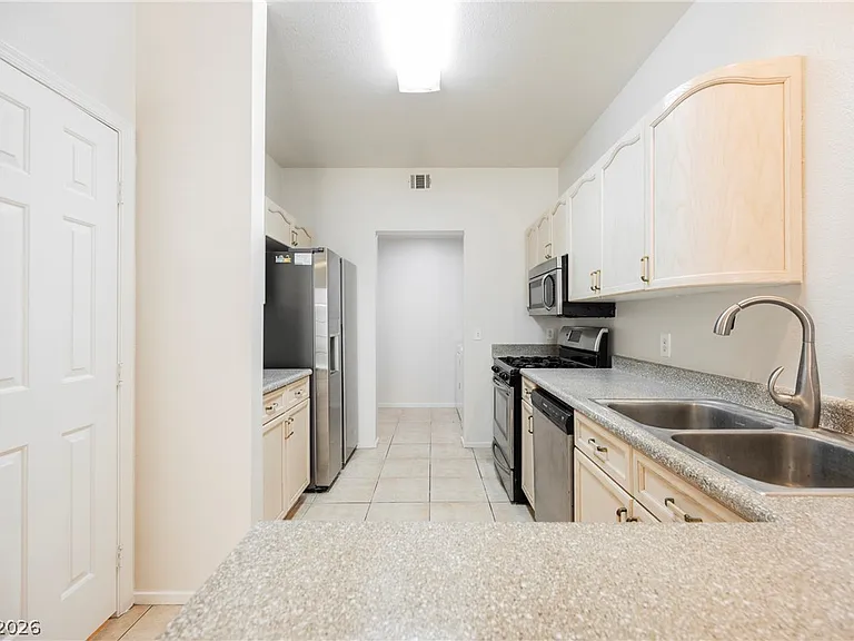 2603 Noble Fir Ave — Photo 10